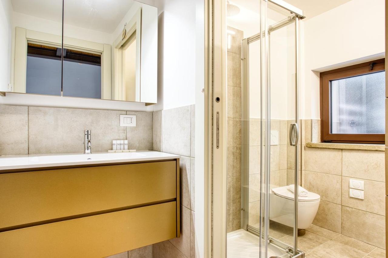 Апартаменты Joivy Charismatic 1-Bed Flat With Parking Милан Экстерьер фото